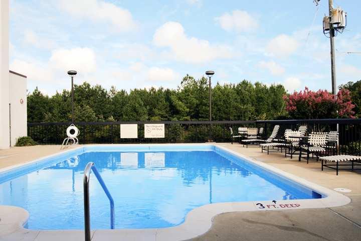 Hampton Inn Hopewell Fort Gregg-Adams Экстерьер фото