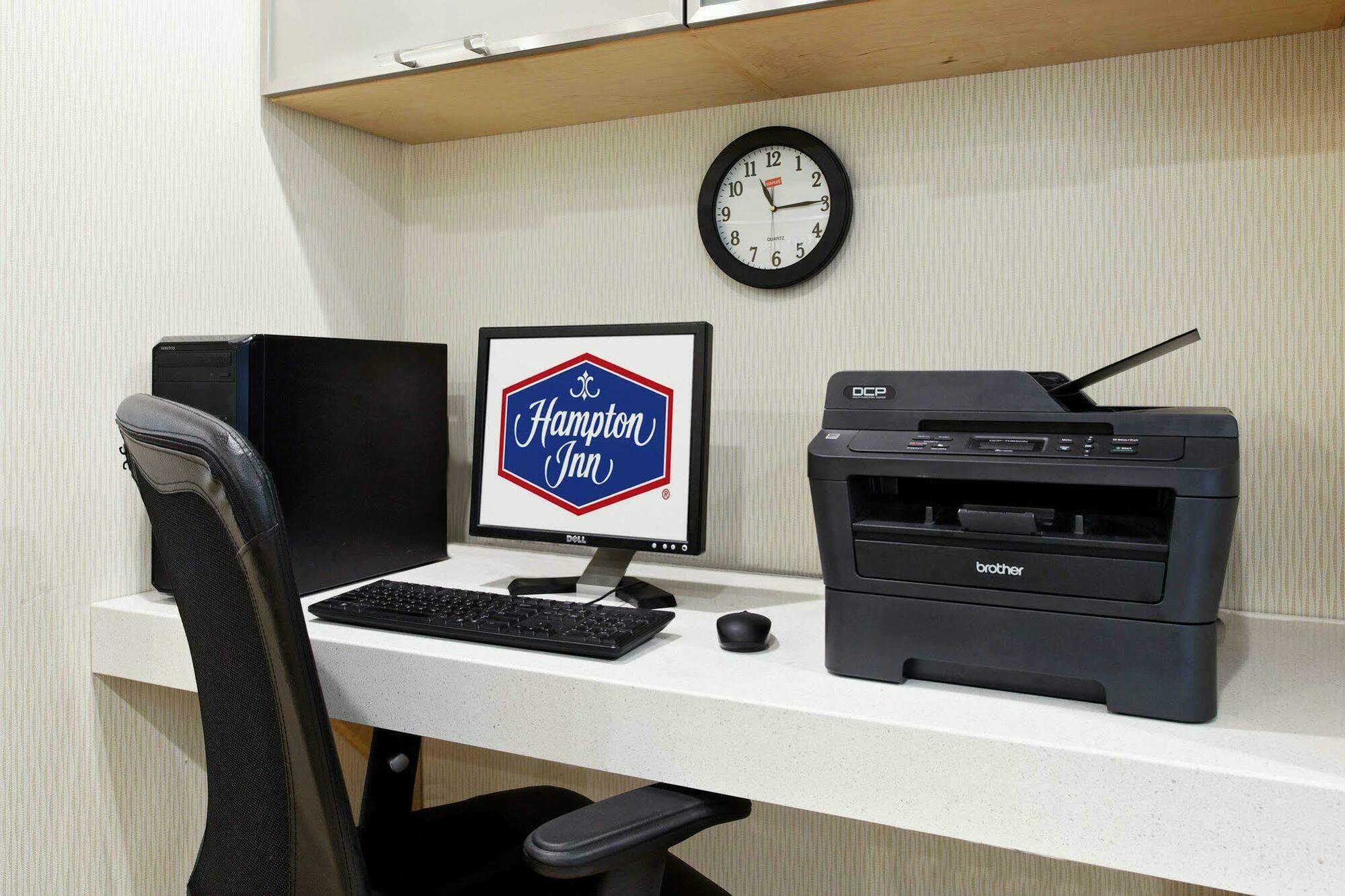 Hampton Inn Hopewell Fort Gregg-Adams Экстерьер фото